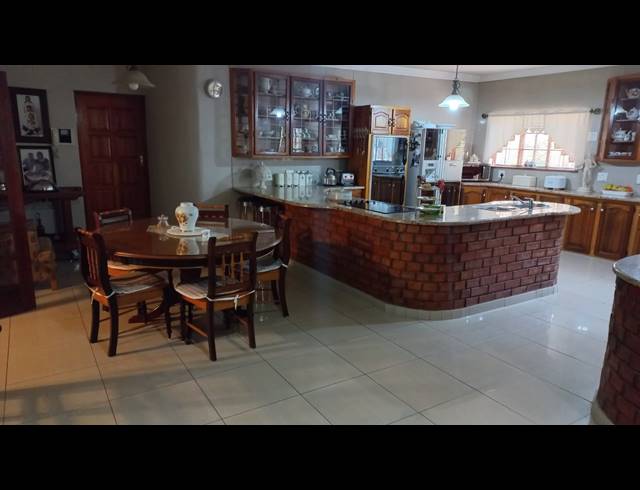 5 BEDROOM HOUSE FOR SALE IN EPWORTH